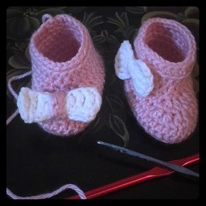 Crocheted baby booties!! 🧶